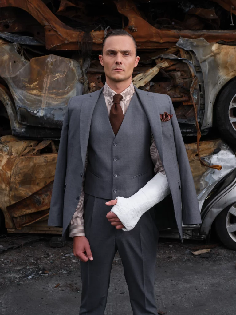 Tailor-made Grey 3-Piece Suit - Collection 5 | Rives Paris ©